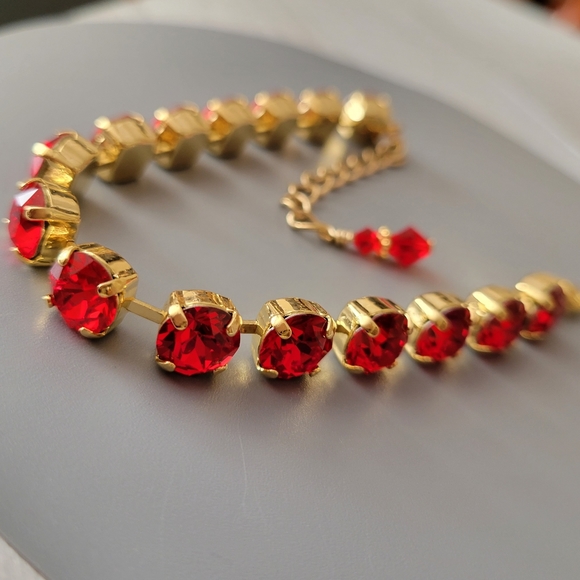 Austrian Crystal Tennis Bracelet in Yellow Gold - Picture 7 of 9